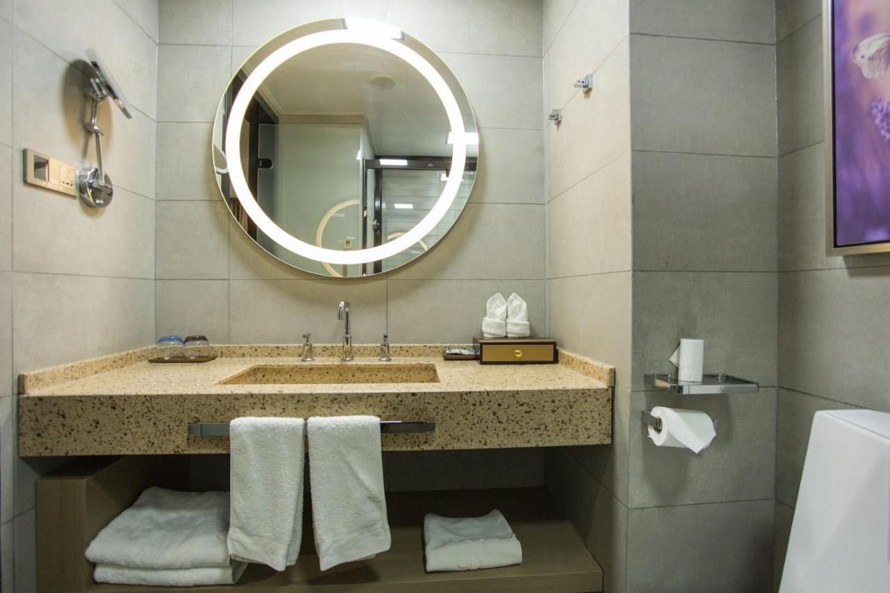 Lavande Hotels Heze Changjiang Road Wanda Plaza Buitenkant foto